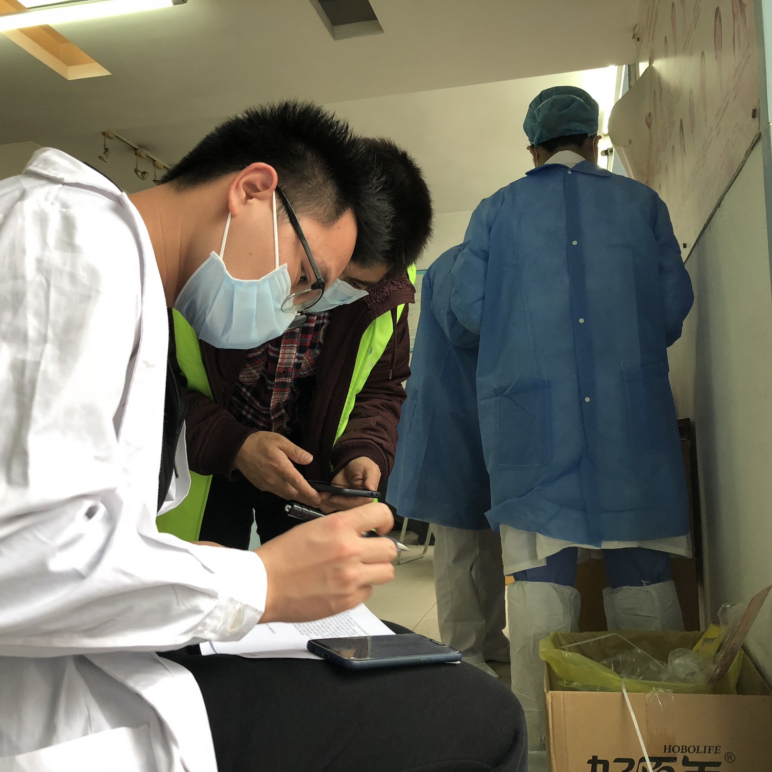 疫起抗艾,防艾社工紧急支援服务解感染者之危