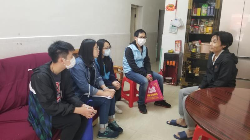 “相伴童行,传递温暖”困境儿童家庭探访活动